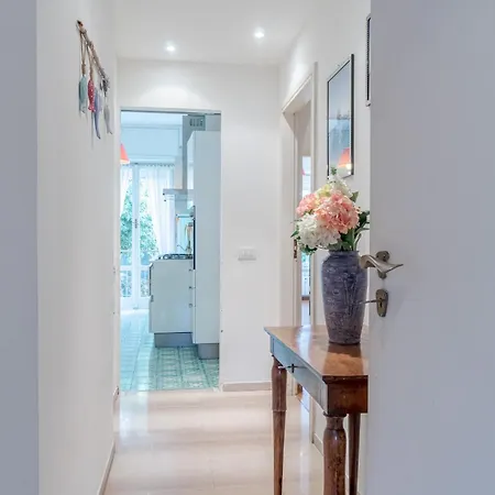 Appartamento La Perla Del Tigullio! Fiorita Roomy Flat *