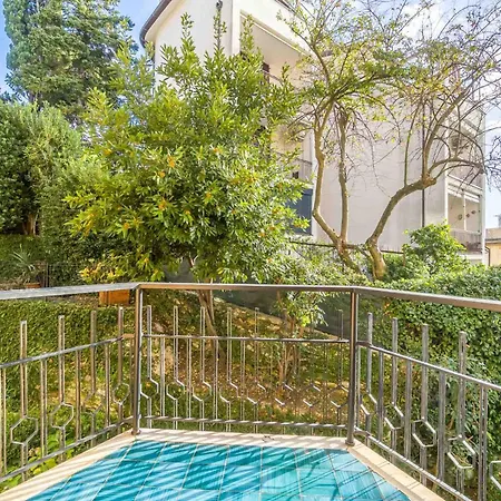 Appartamento La Perla Del Tigullio! Fiorita Roomy Flat Rapallo
